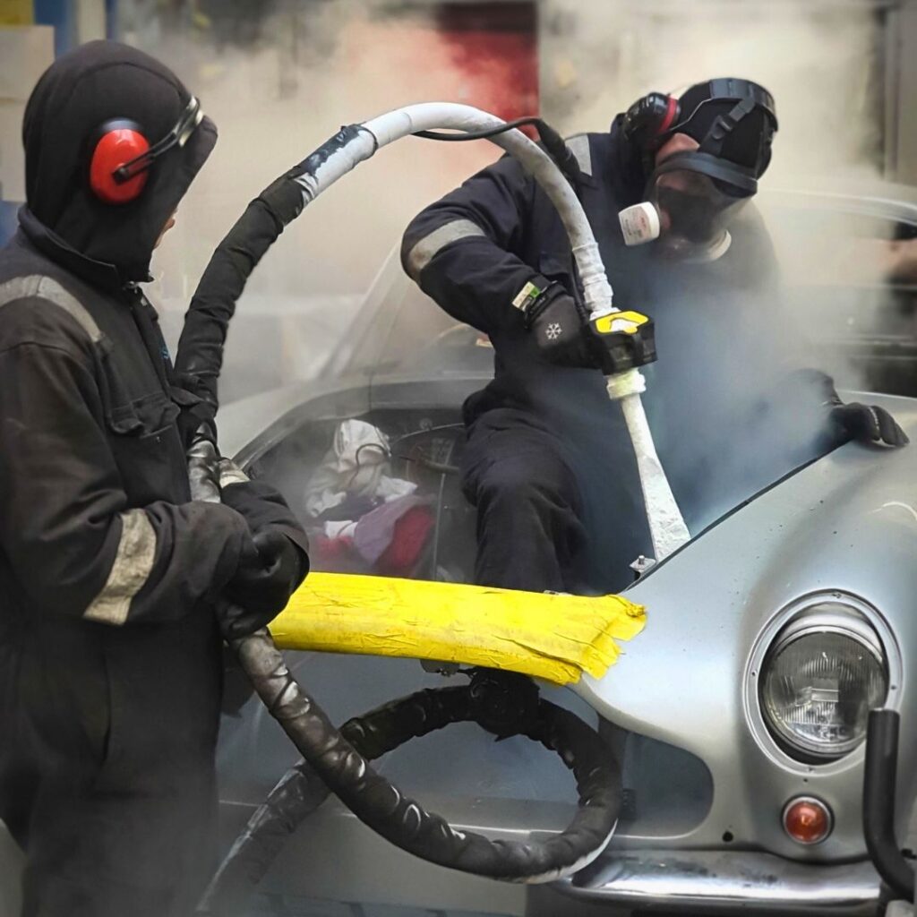 Dry ice blasting car